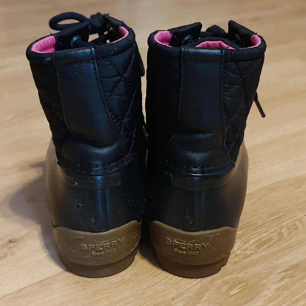 Sperry Girls Port Duck Boots Black Pink Lace-Up Quilted Rain Weatherproof Size 3